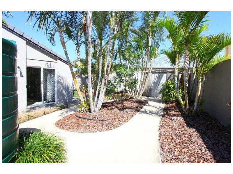 1 Kuranda Drive, Robina QLD 4226