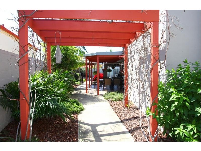 1 Kuranda Drive, Robina QLD 4226