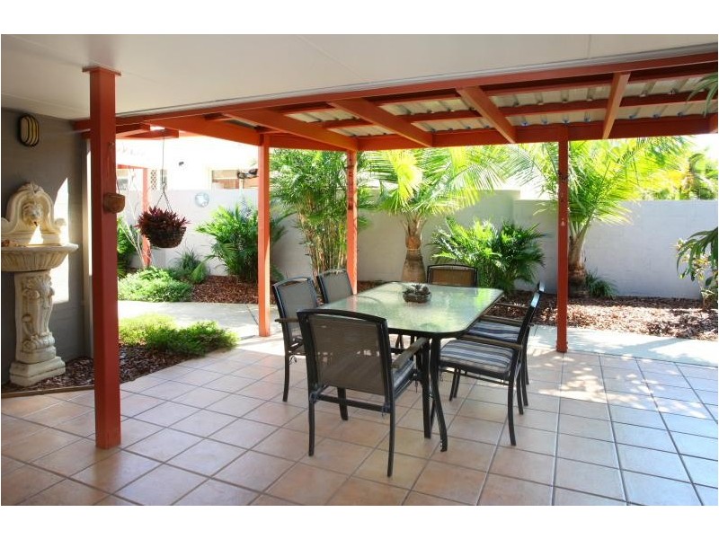 1 Kuranda Drive, Robina QLD 4226