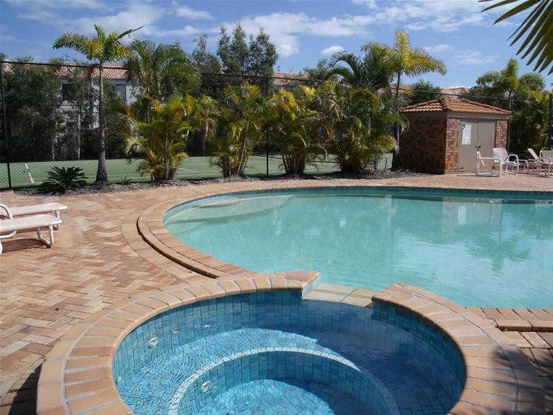 5/21 Regensberg Close, Varsity Lakes QLD 4227