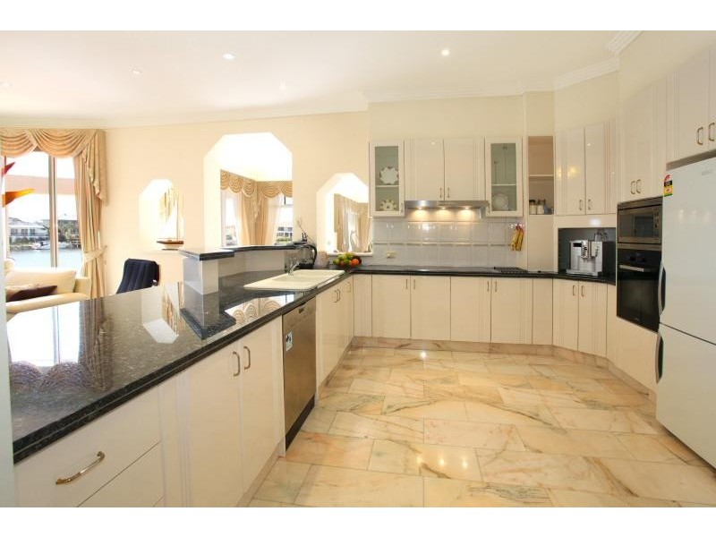 Clear Island Waters QLD 4226