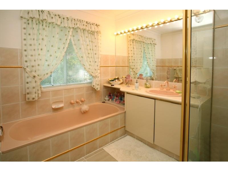 26 Federal Place, Robina QLD 4226
