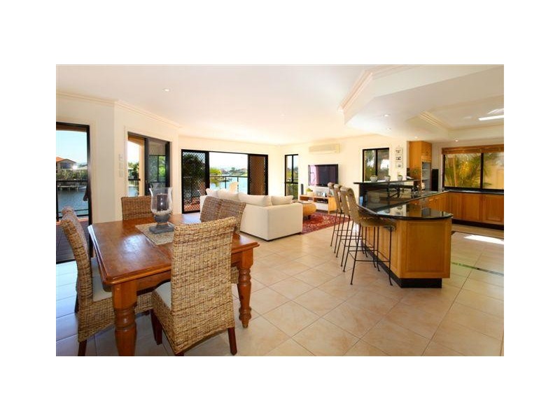 3 Clear Water Bay Avenue, Clear Island Waters QLD 4226