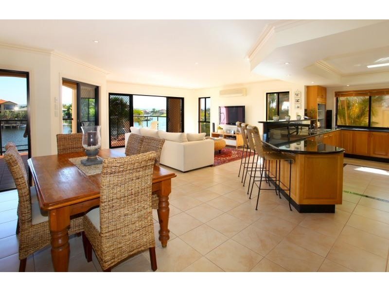 3 Clear Water Bay Avenue, Clear Island Waters QLD 4226