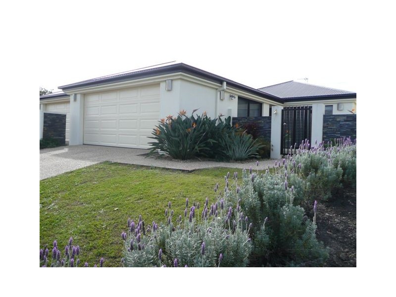 2/4 Heights Drive, Robina QLD 4226