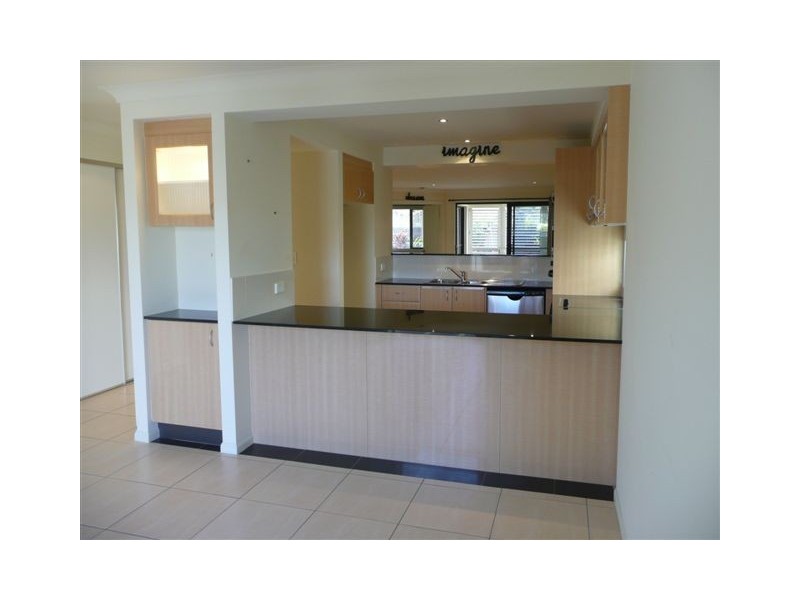 2/4 Heights Drive, Robina QLD 4226