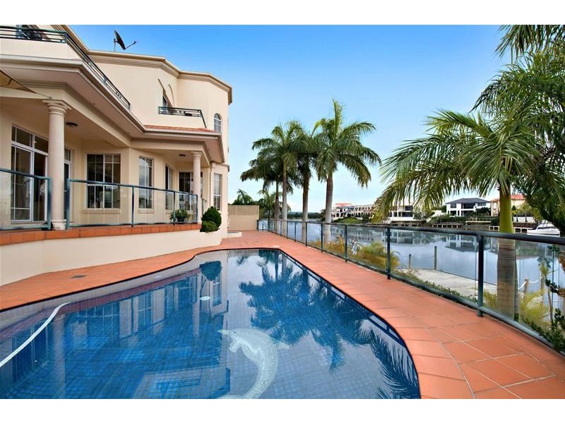 11 Staysail Crescent, Clear Island Waters QLD 4226
