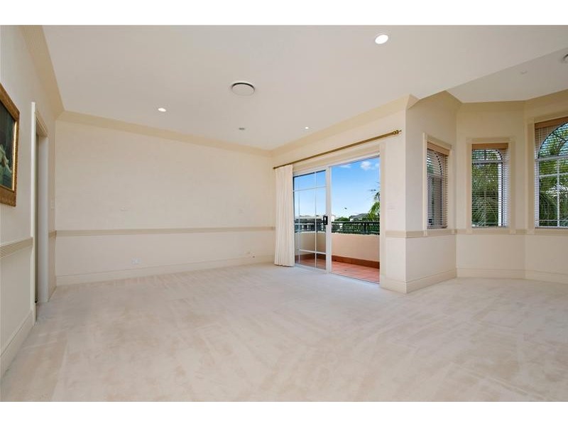 11 Staysail Crescent, Clear Island Waters QLD 4226