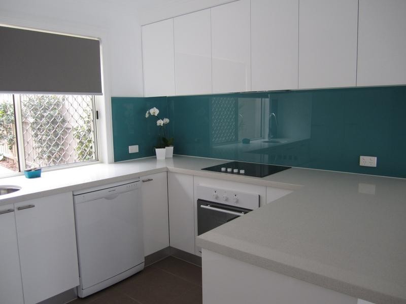 13 Manor Close, Robina QLD 4226