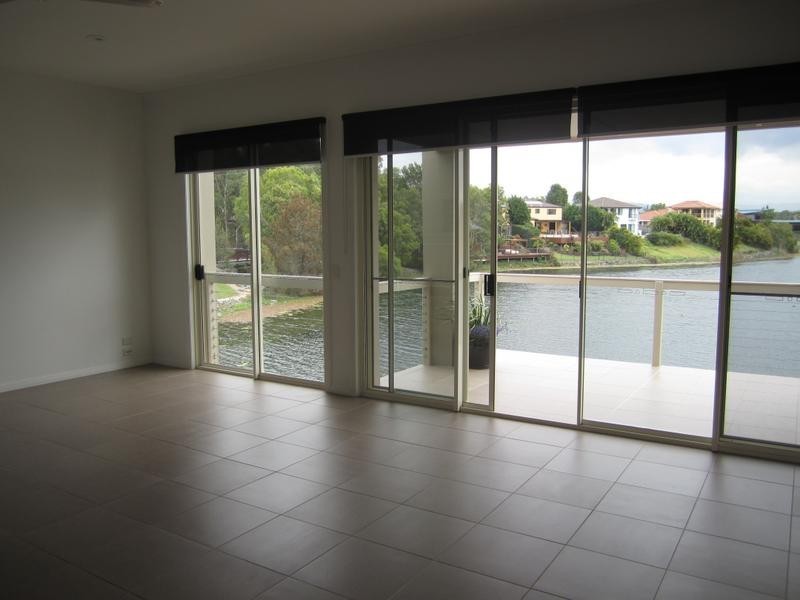 13 Manor Close, Robina QLD 4226