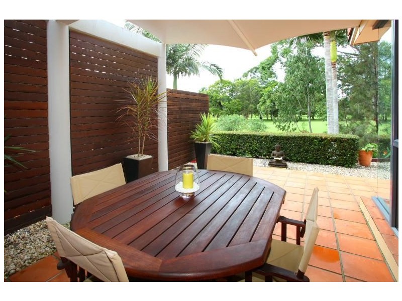 125 Santa Cruz Boulevard, Clear Island Waters QLD 4226