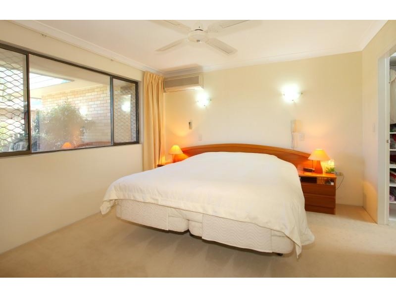 7/37 Hooker Boulevard, Broadbeach Waters QLD 4218