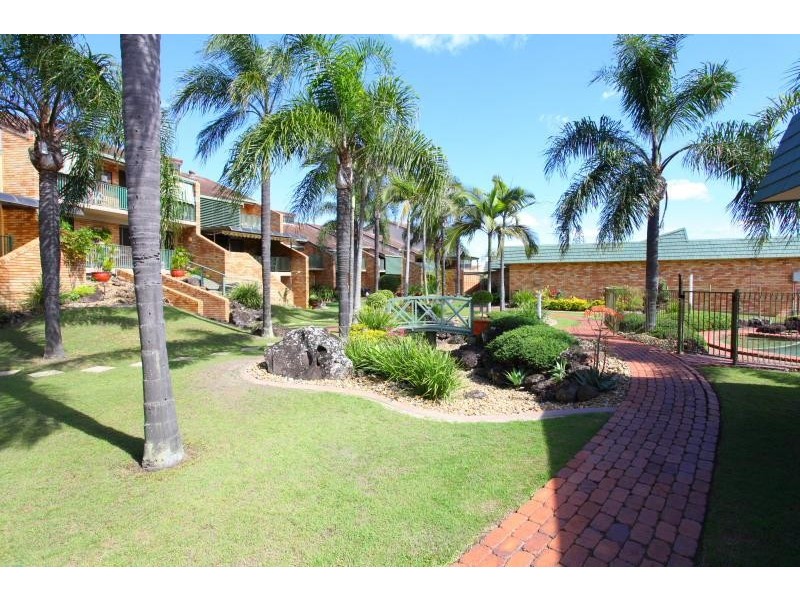 7/37 Hooker Boulevard, Broadbeach Waters QLD 4218