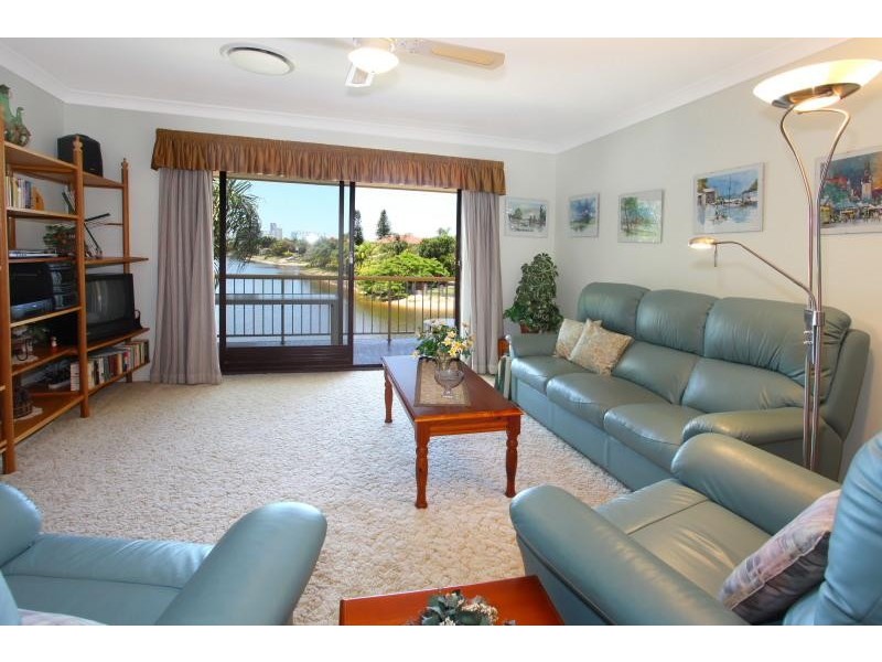 3/53 Karbunya Street, Mermaid Waters QLD 4218