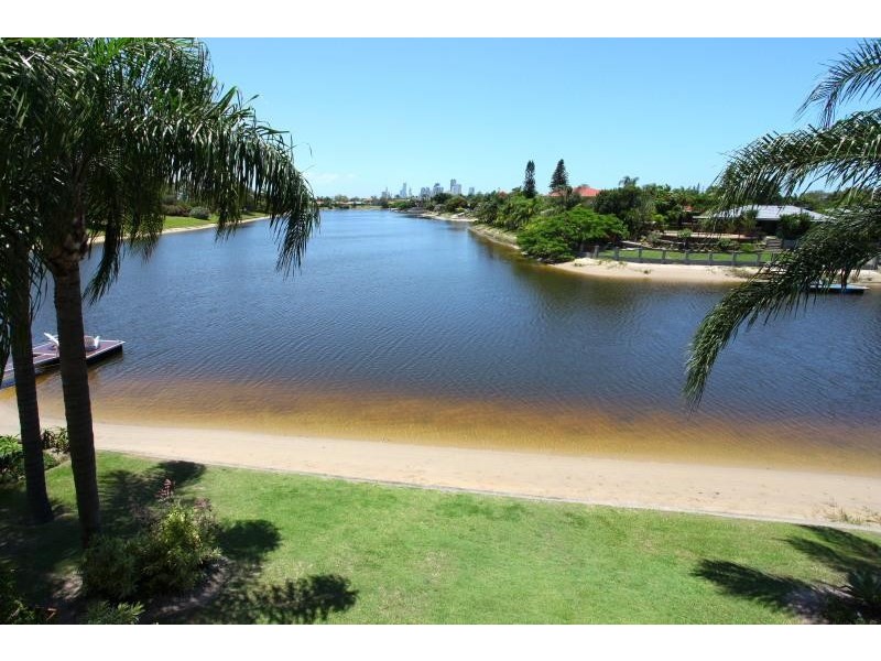 3/53 Karbunya Street, Mermaid Waters QLD 4218