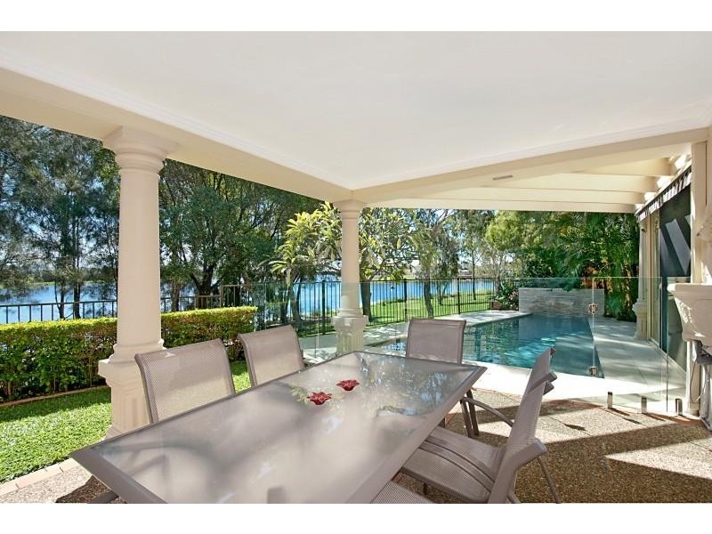 62 Martingale Circuit, Clear Island Waters QLD 4226