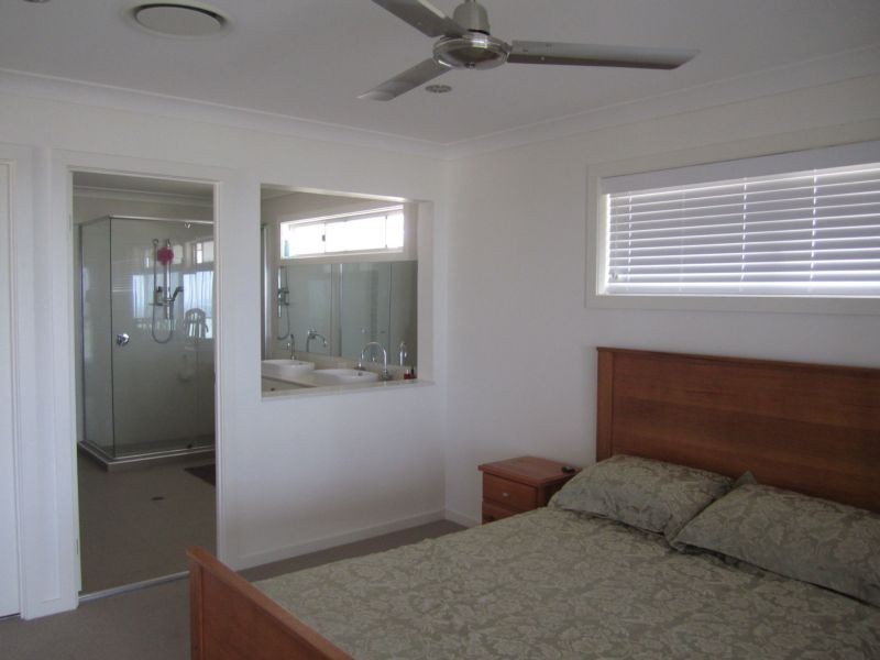 Highland Park QLD 4211