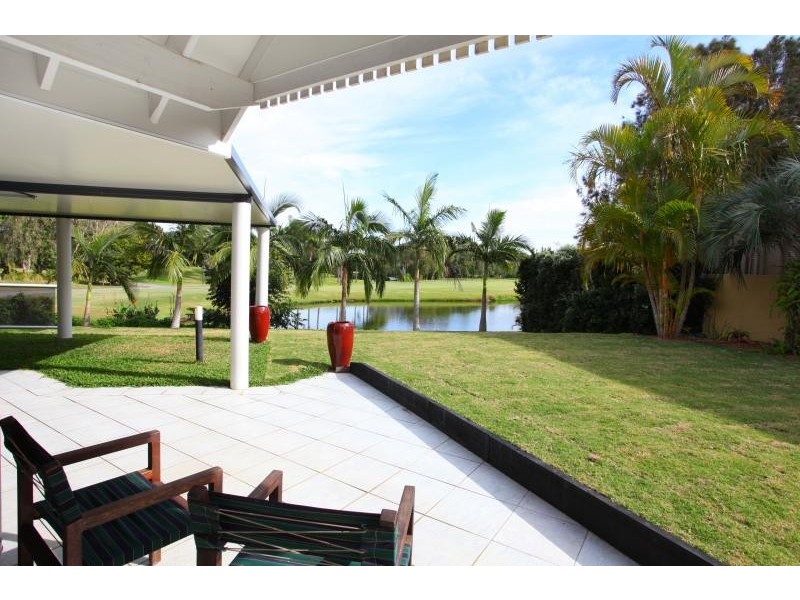 55 Fairway Drive, Clear Island Waters QLD 4226