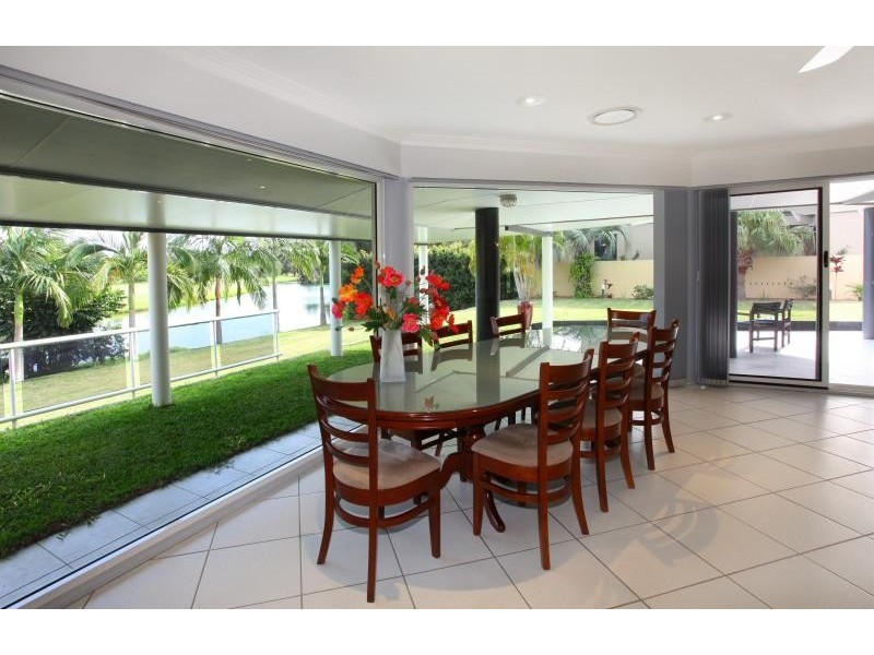 55 Fairway Drive, Clear Island Waters QLD 4226