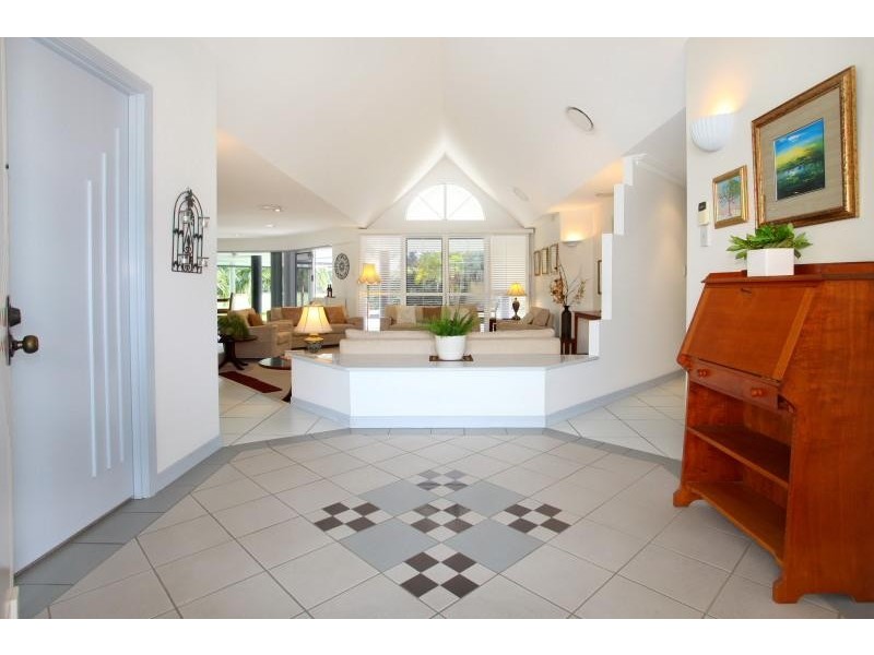 55 Fairway Drive, Clear Island Waters QLD 4226