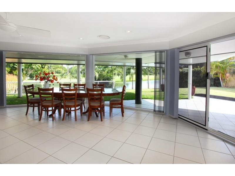 55 Fairway Drive, Clear Island Waters QLD 4226
