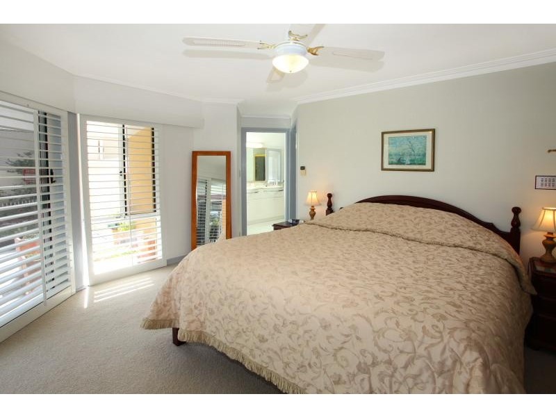 55 Fairway Drive, Clear Island Waters QLD 4226
