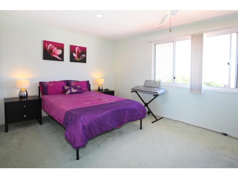 150 Santa Cruz Boulevard, Clear Island Waters QLD 4226