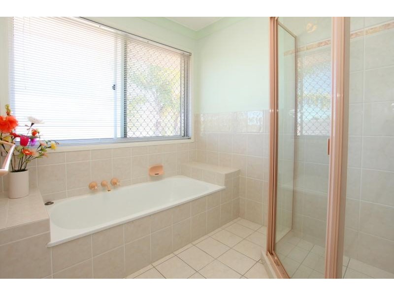 150 Santa Cruz Boulevard, Clear Island Waters QLD 4226