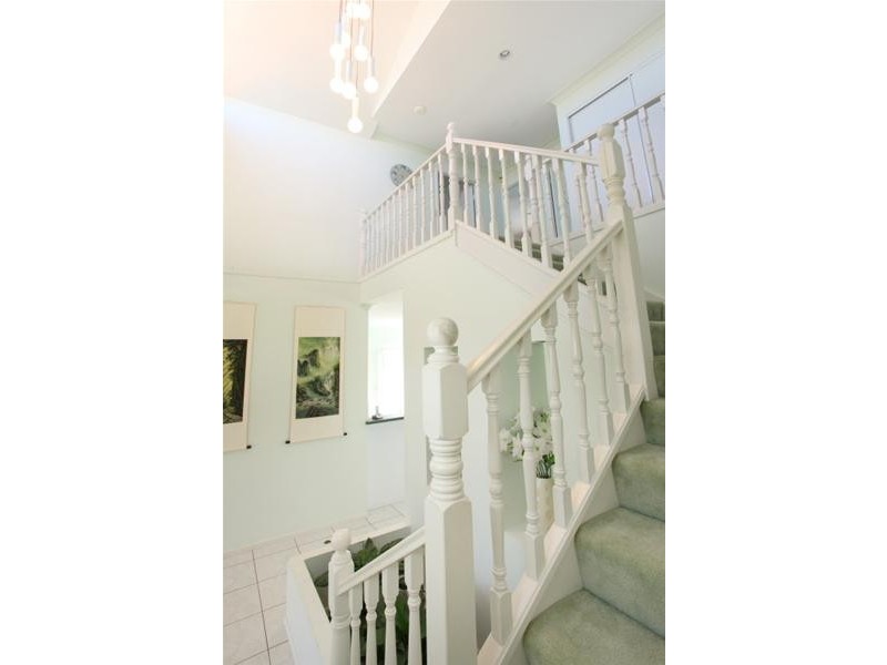 150 Santa Cruz Boulevard, Clear Island Waters QLD 4226