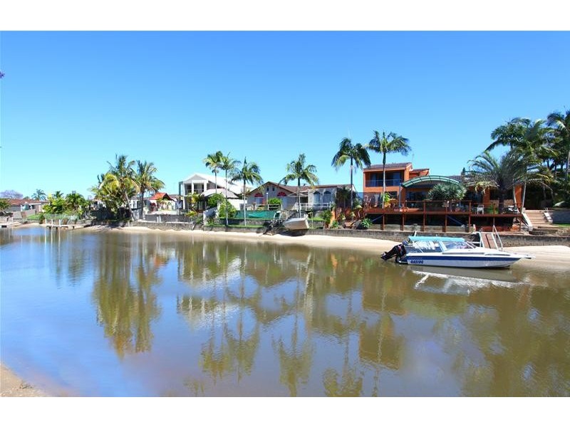 14 Monterey Court, Broadbeach Waters QLD 4218