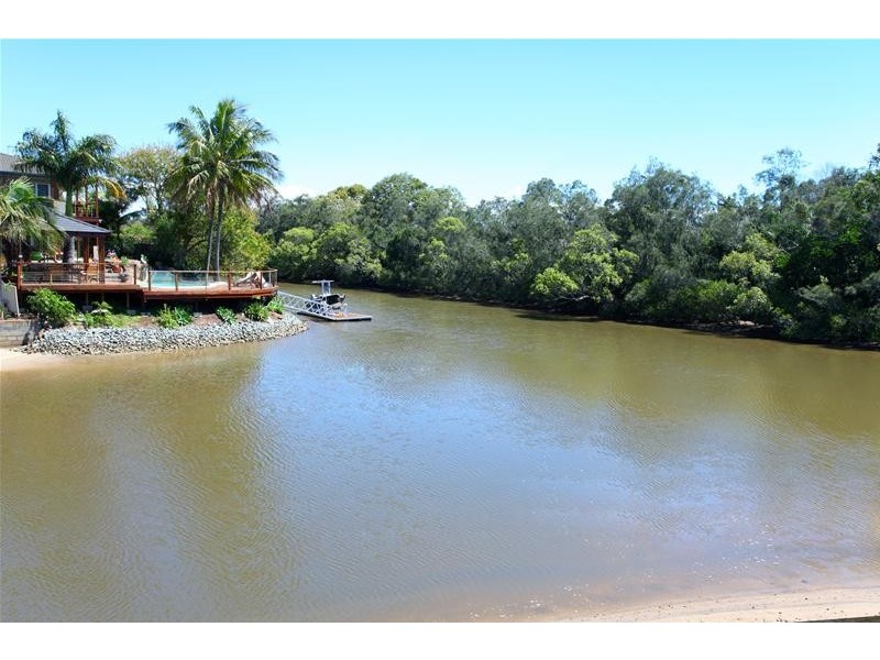 14 Monterey Court, Broadbeach Waters QLD 4218