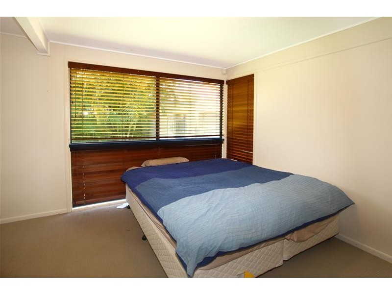 14 Monterey Court, Broadbeach Waters QLD 4218