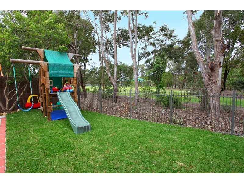42 Brighton Crescent, Robina QLD 4226
