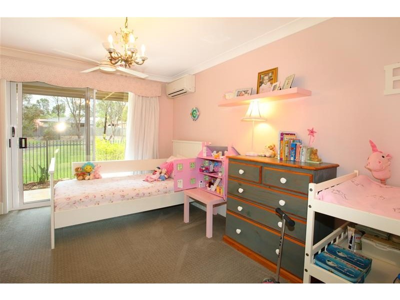 42 Brighton Crescent, Robina QLD 4226