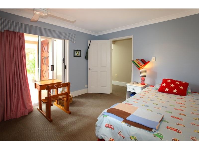 42 Brighton Crescent, Robina QLD 4226