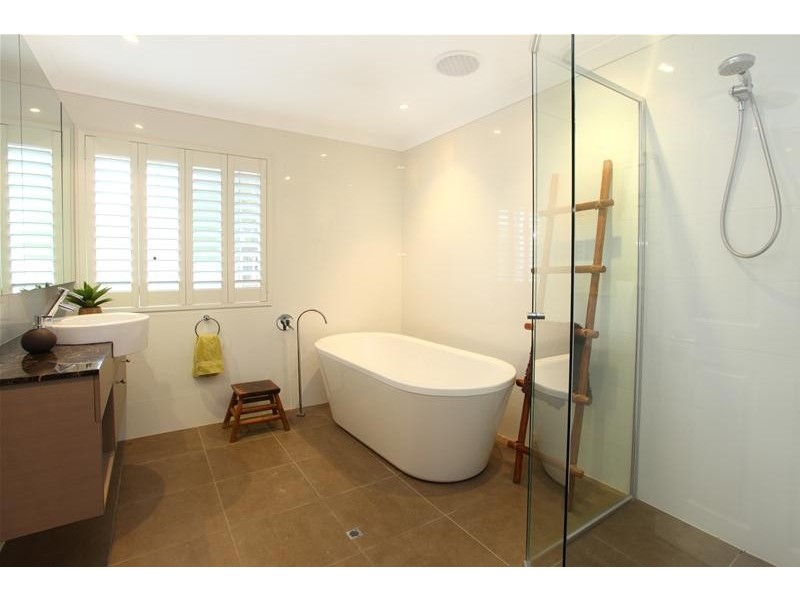 42 Brighton Crescent, Robina QLD 4226