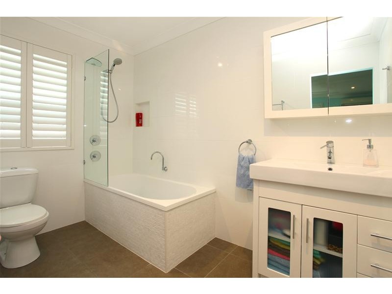 42 Brighton Crescent, Robina QLD 4226