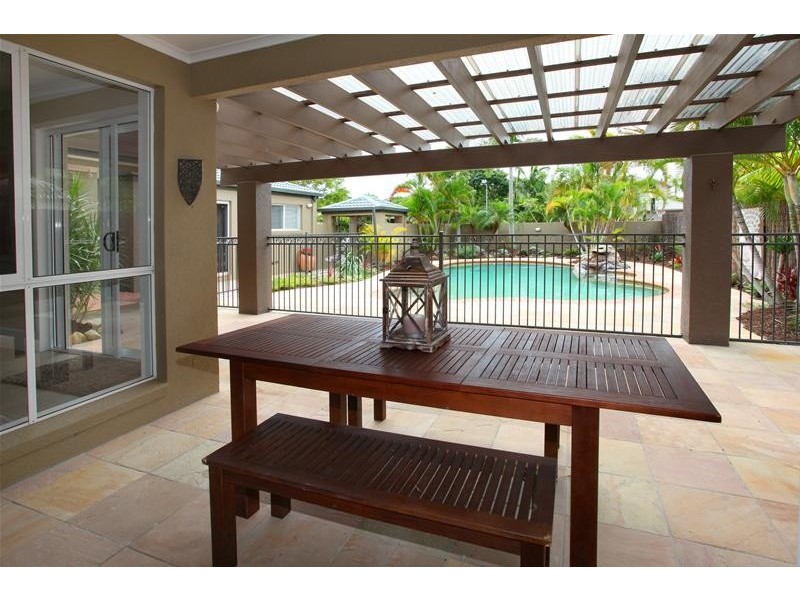 42 Brighton Crescent, Robina QLD 4226