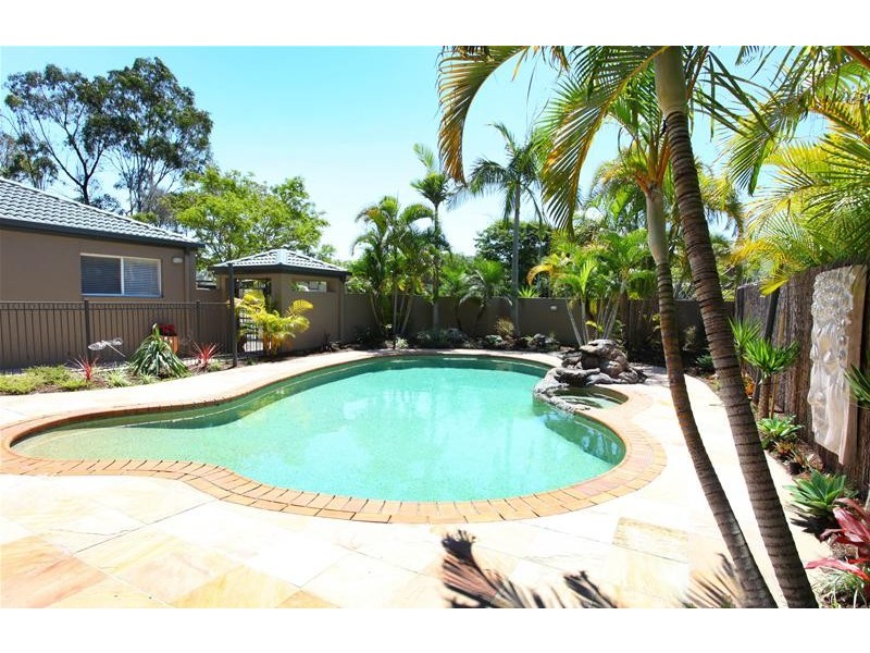 42 Brighton Crescent, Robina QLD 4226