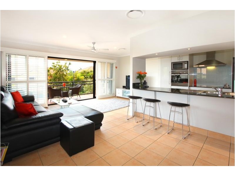 33/85 Palm Meadows Drive, Carrara QLD 4211