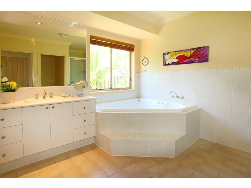36 Mornington Terrace, Robina QLD 4226