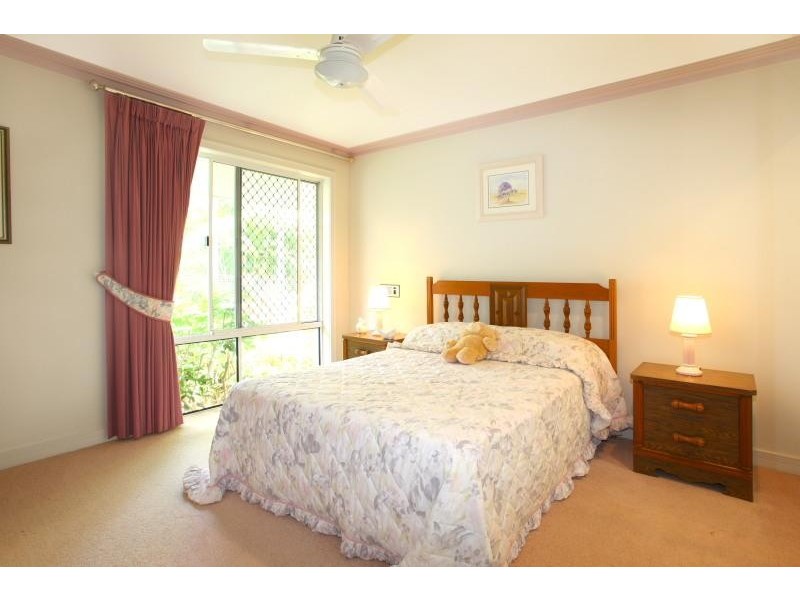 7 Drayton Terrace, Mermaid Waters QLD 4218