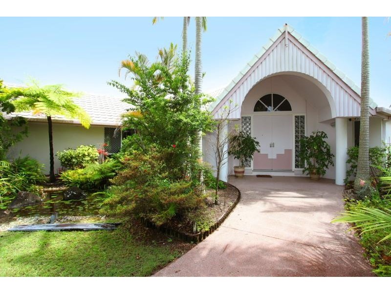 7 Drayton Terrace, Mermaid Waters QLD 4218