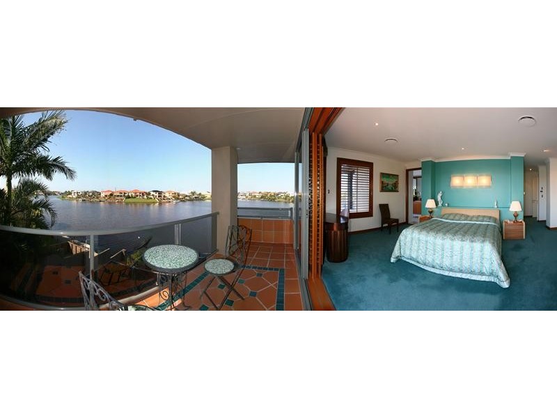 18 Bollard Circuit, Clear Island Waters QLD 4226