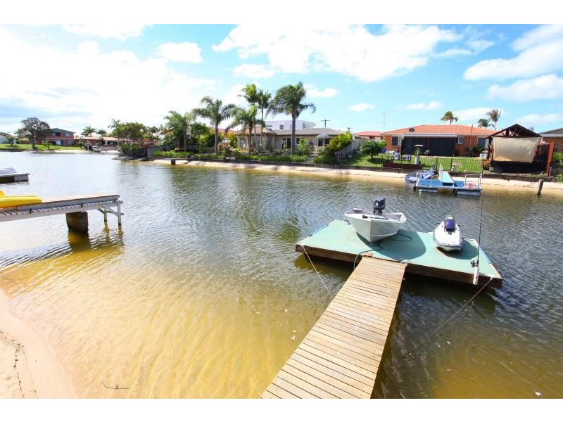 11 Cristobel Court, Broadbeach Waters QLD 4218