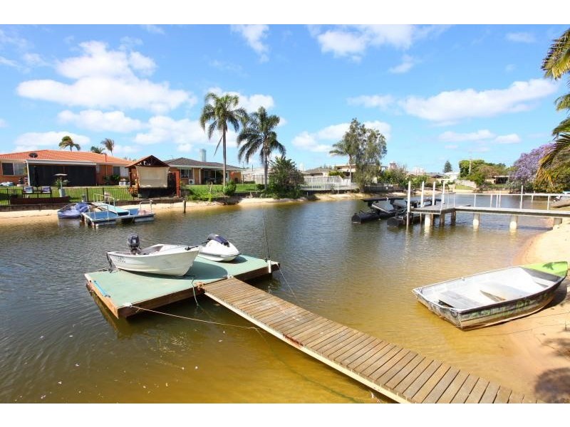 11 Cristobel Court, Broadbeach Waters QLD 4218