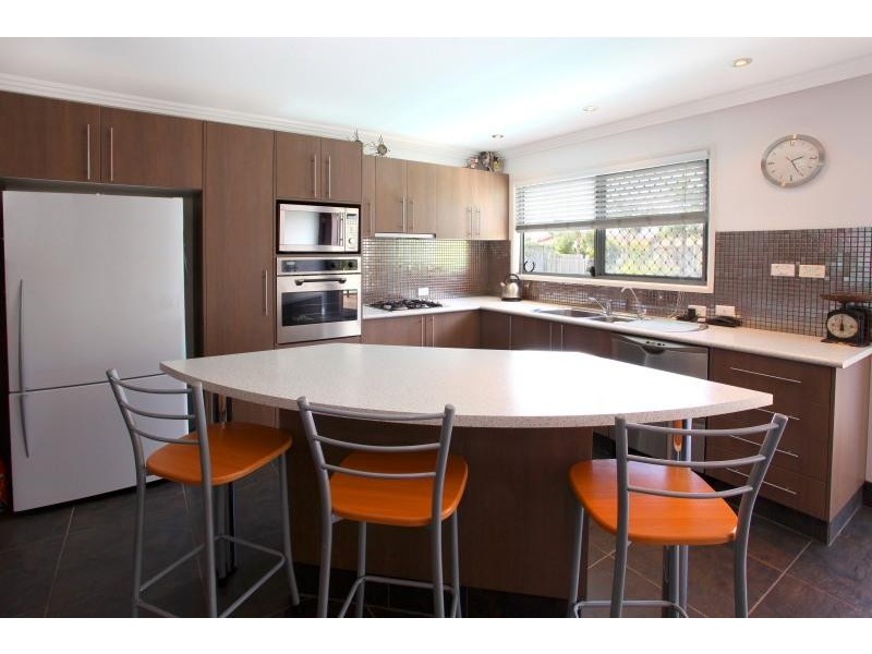 11 Cristobel Court, Broadbeach Waters QLD 4218