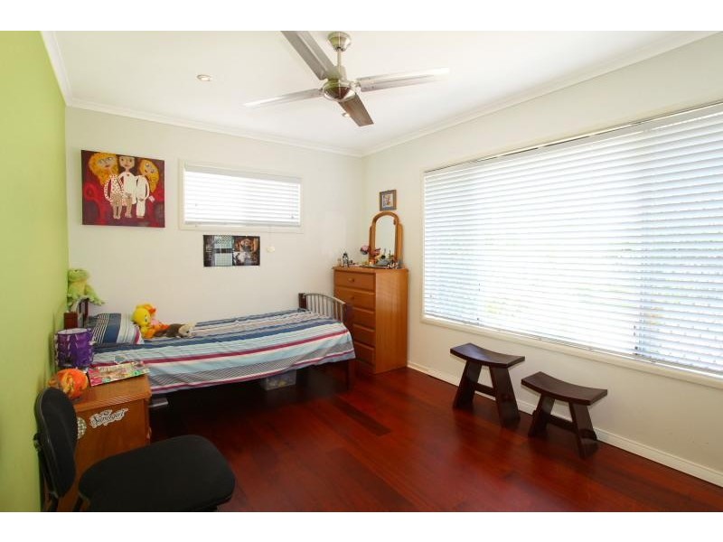 11 Cristobel Court, Broadbeach Waters QLD 4218