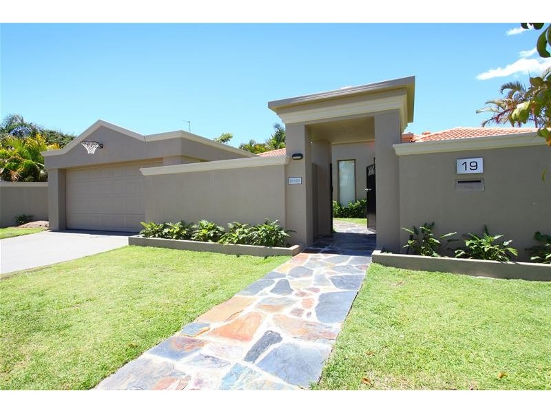 19 Mackay Close, Sorrento QLD 4217