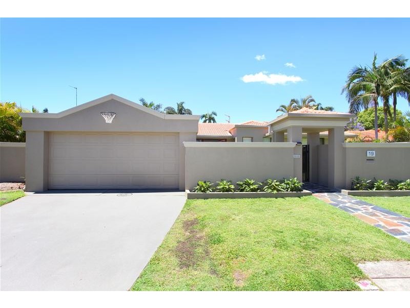 19 Mackay Close, Sorrento QLD 4217